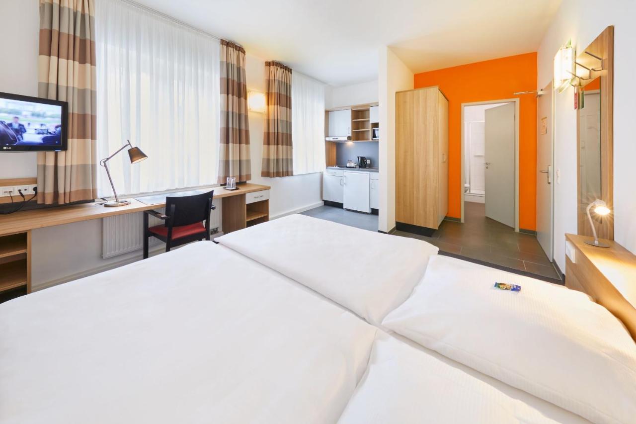 Townhouse Düsseldorf Aparthotel Buitenkant foto